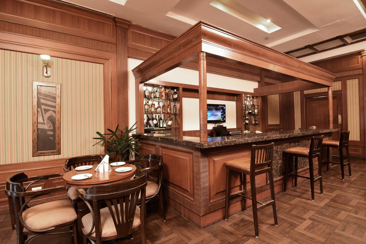 Chanakya Bnr Hotel รานจี ภายนอก รูปภาพ