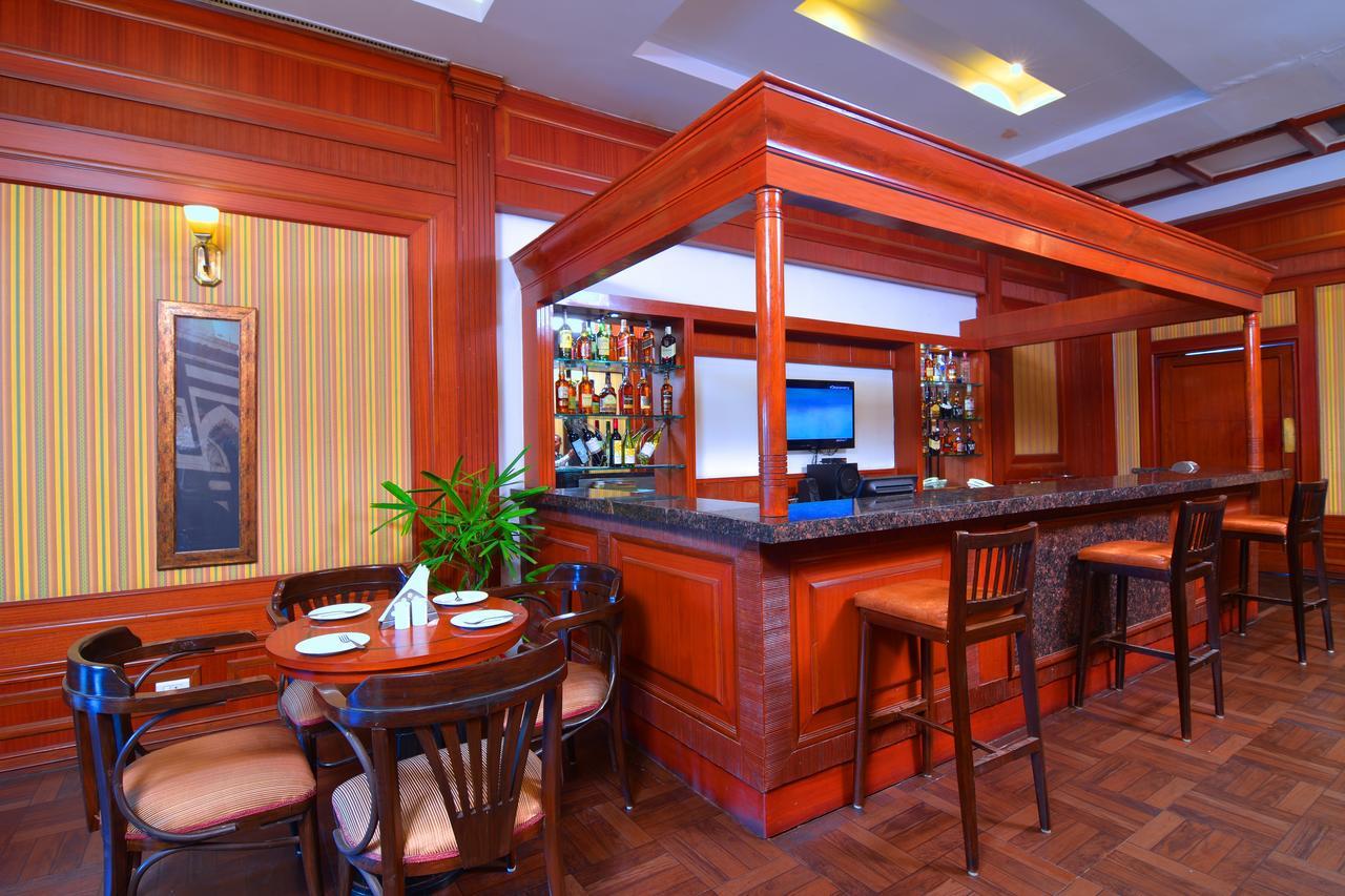 Chanakya Bnr Hotel รานจี ภายนอก รูปภาพ